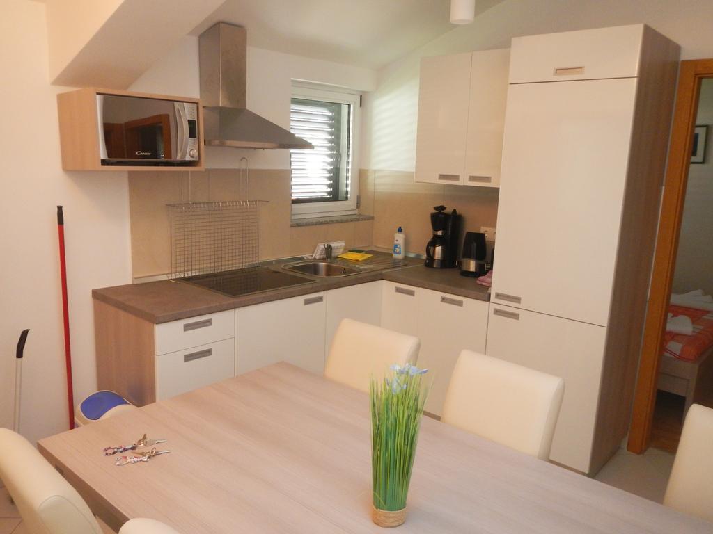 Apartments Eva Malinska Room photo